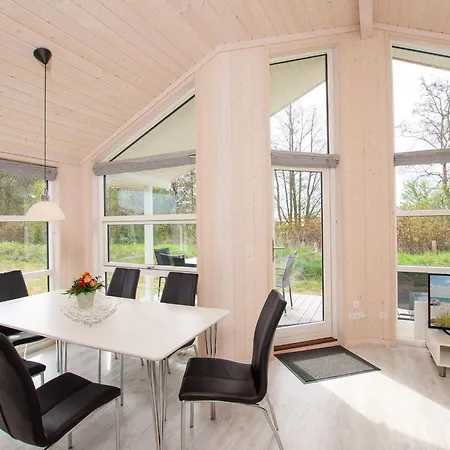 With Hearth And Wellness Holiday home
